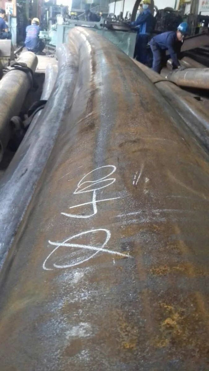 Uốn ống thép phi 406 (DN400) theo yêu cầu