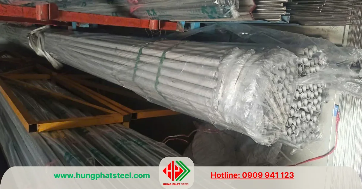 Ống inox 304 phi 21 (DN15 x SCH40)