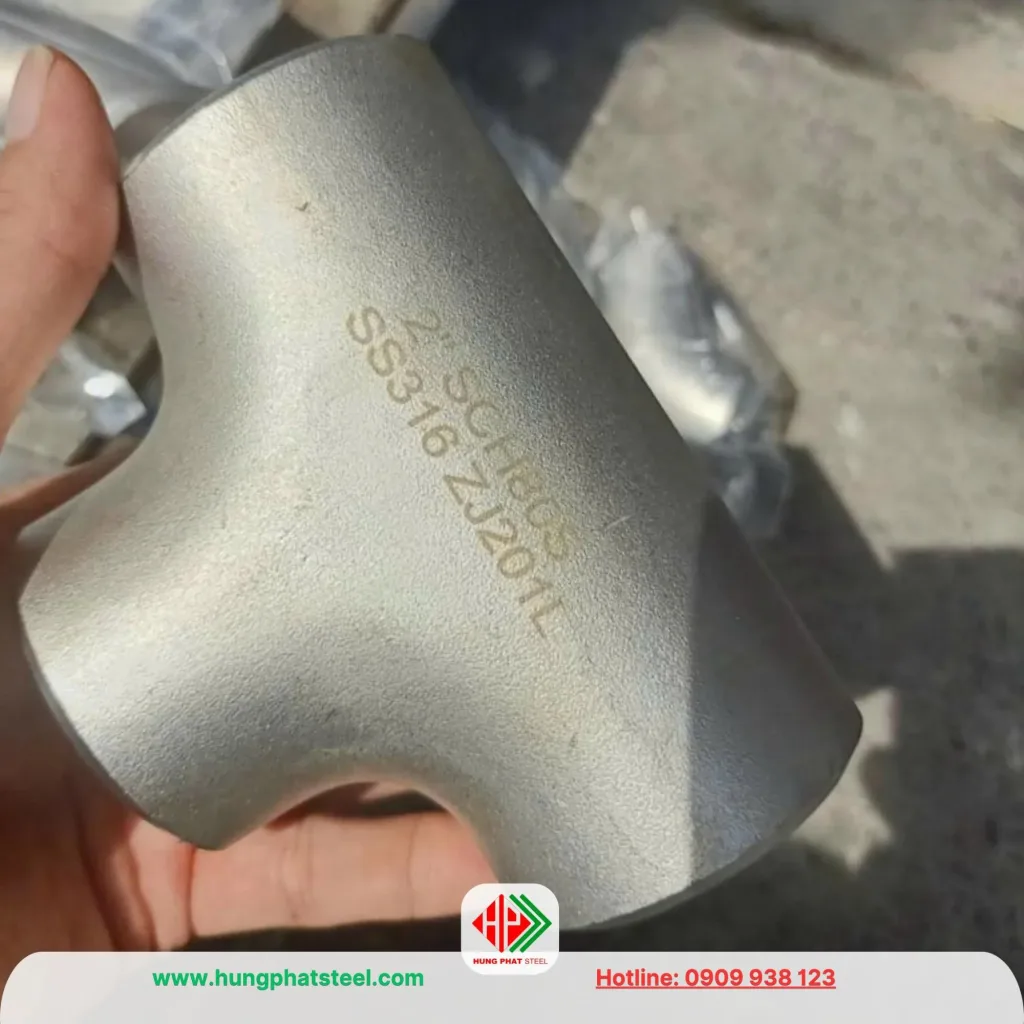 tê hàn inox
