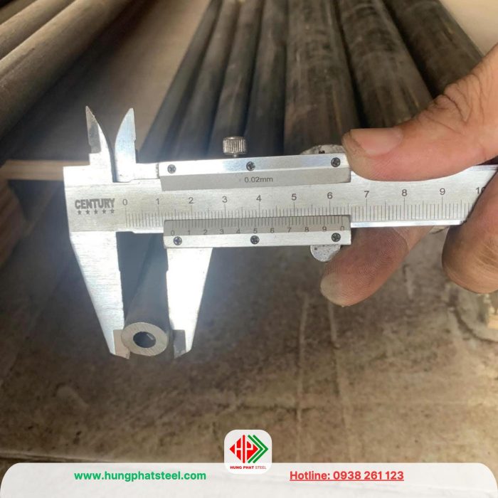 Ống thép đúc phi 14