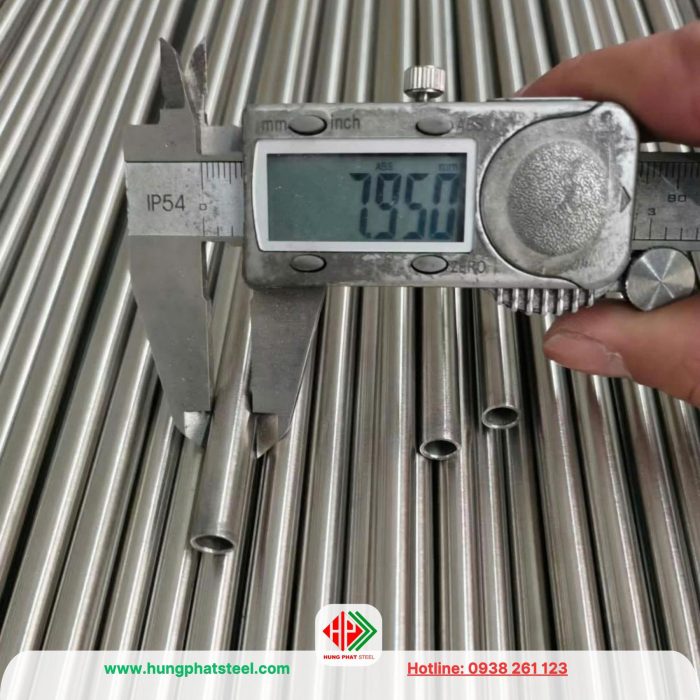 ống inox phi 8