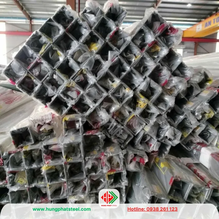 Hộp inox 70x70