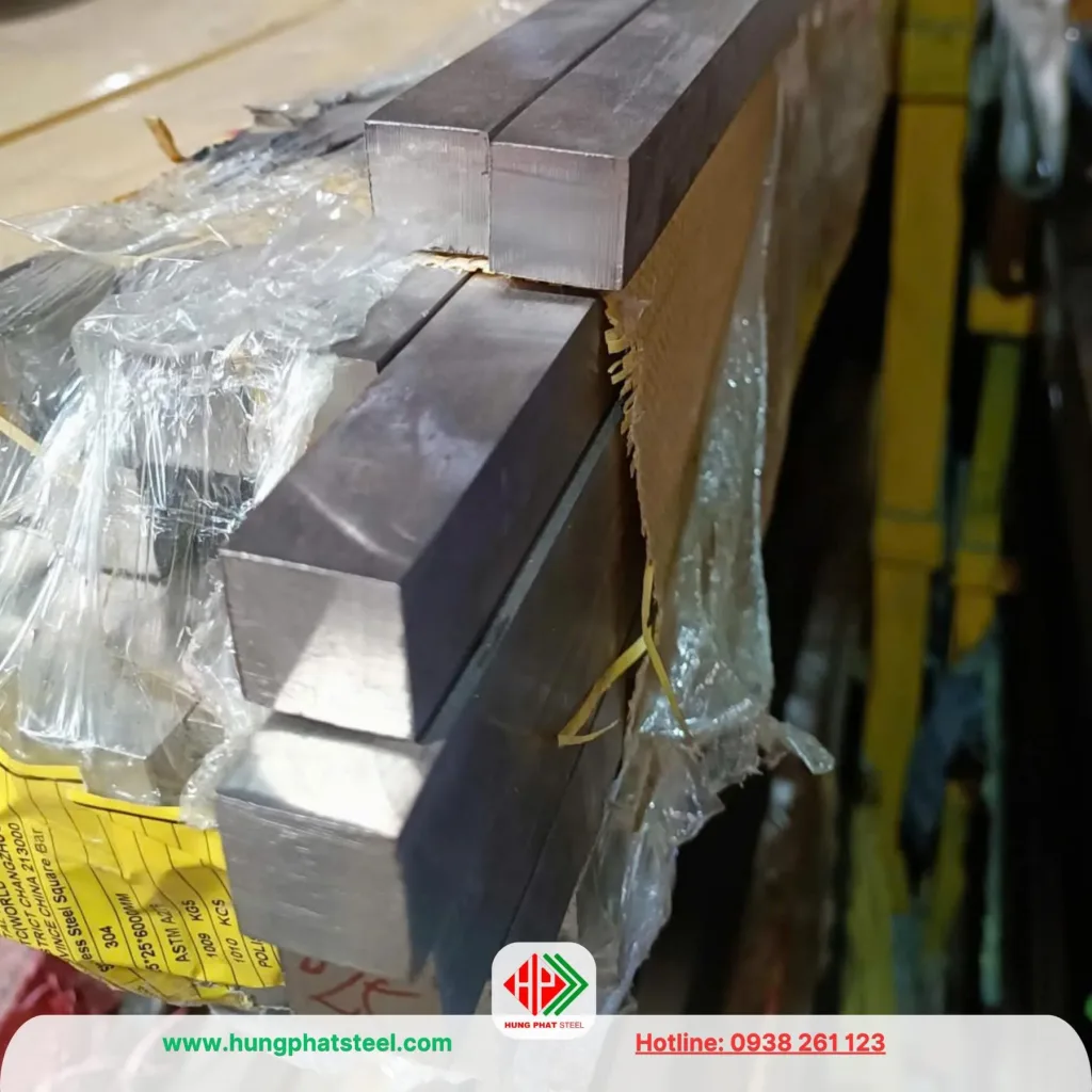 INOX vuông đặc 50x50
