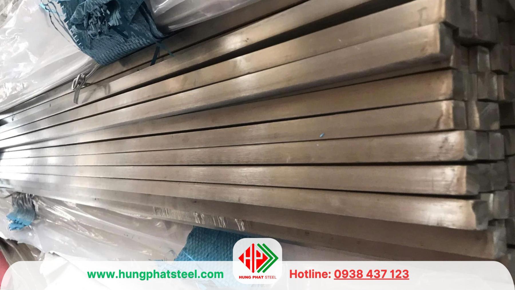 Vuông đặc INOX 45x45