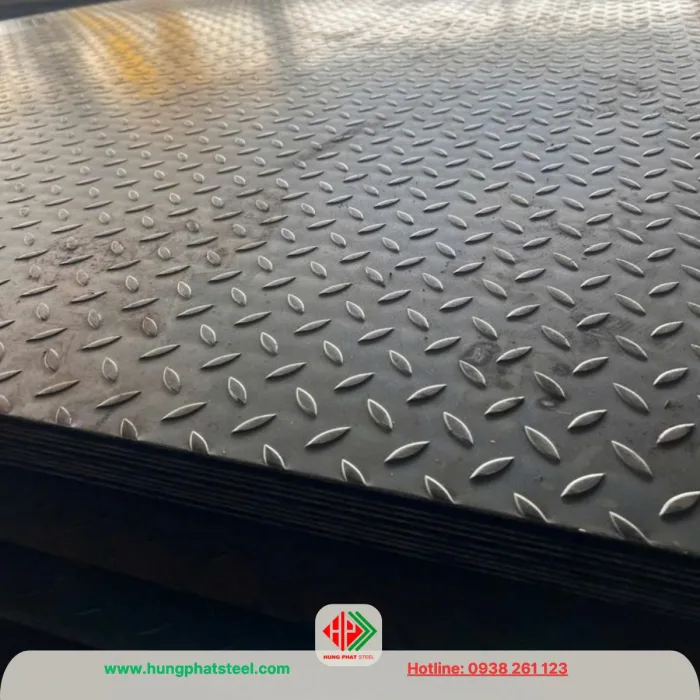 Thép tấm gân 4ly (dày 4mm)