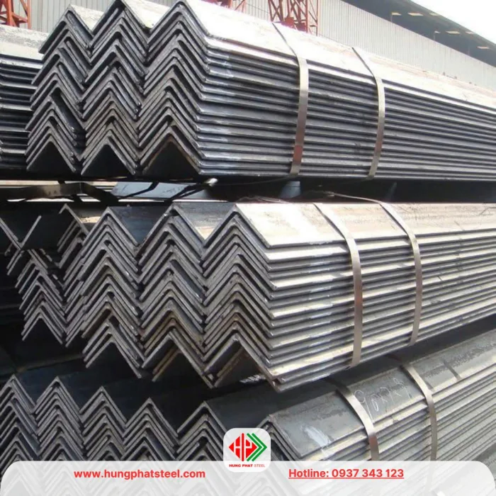 Sắt V90 phân phối bởi công ty Thép Hùng Phát