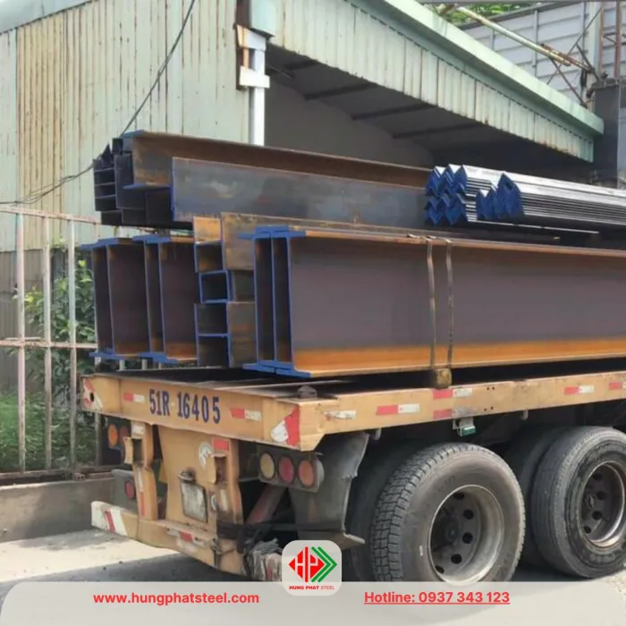 Thép hình I582