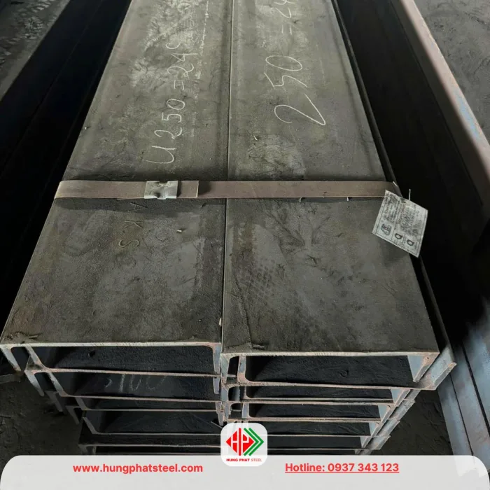 Thép hình U250 thương hiệu AKS phân phối bởi cty Thép Hùng Phát