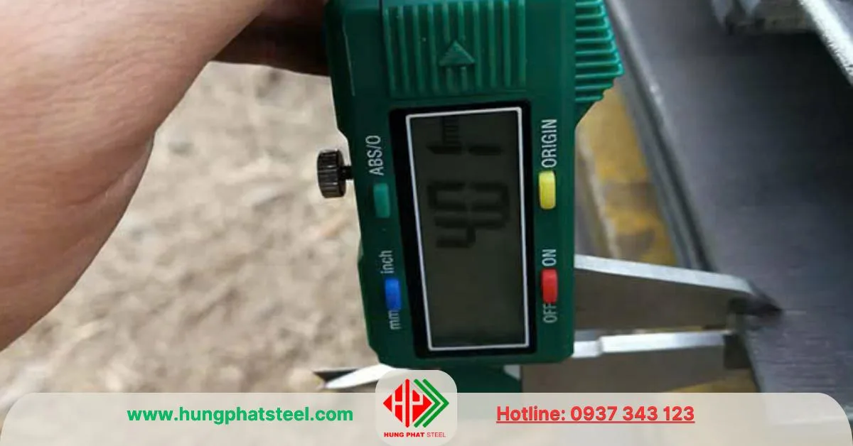Thép tấm 4ly (sắt tấm 4mm)