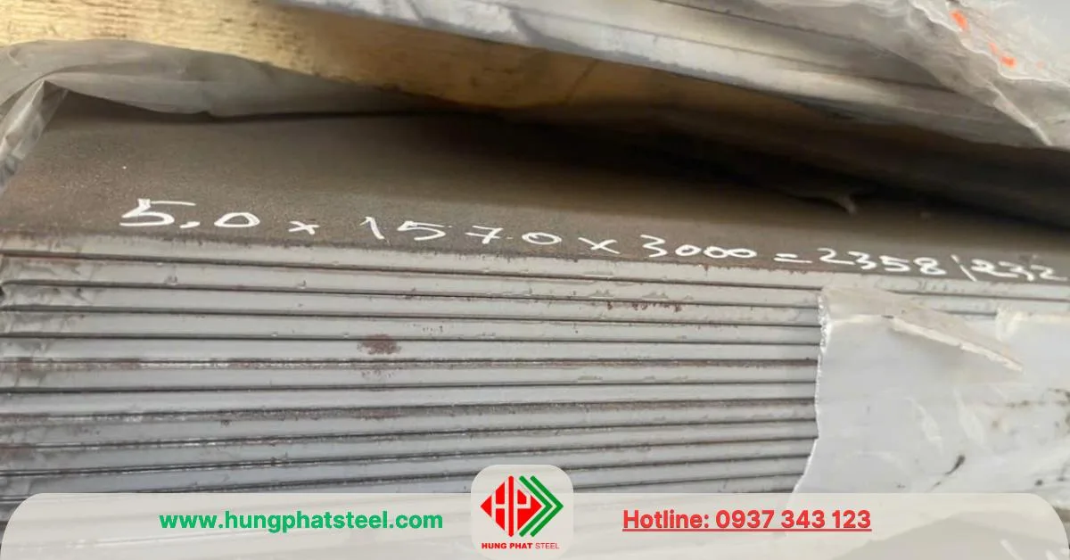 Thép tấm trơn cán nóng 5x1570x3000