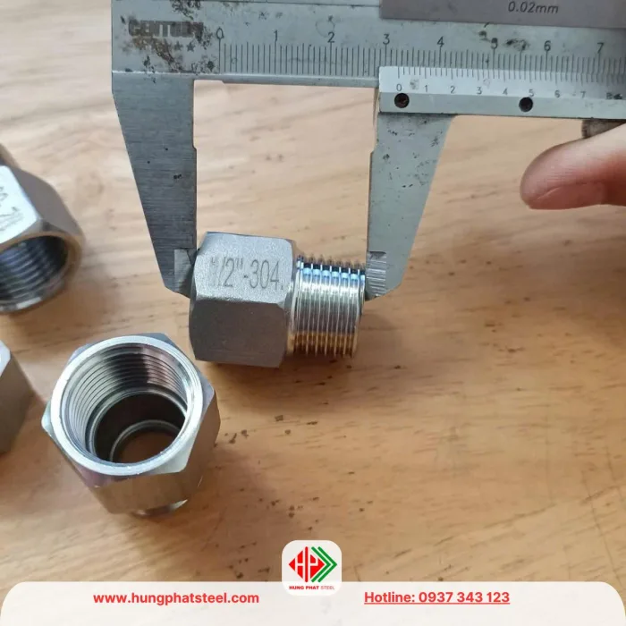 Lơ thẳng inox (nối thẳng ren trong ngoài)