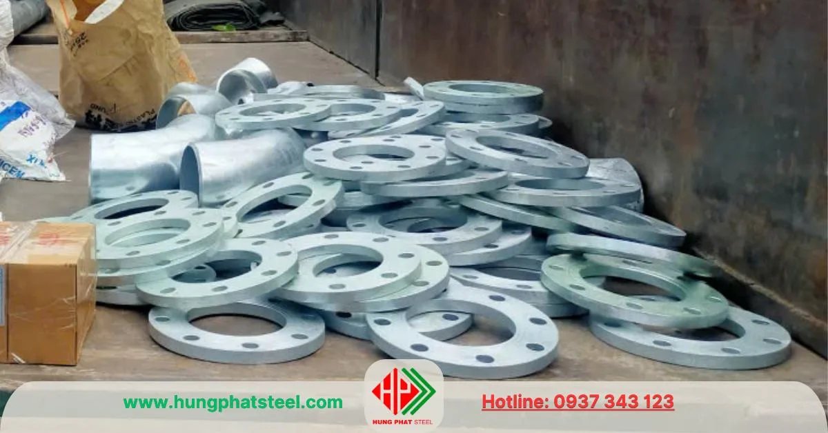 Mặt bích nhúng kẽm để tăng khả năng chống ăn mòn