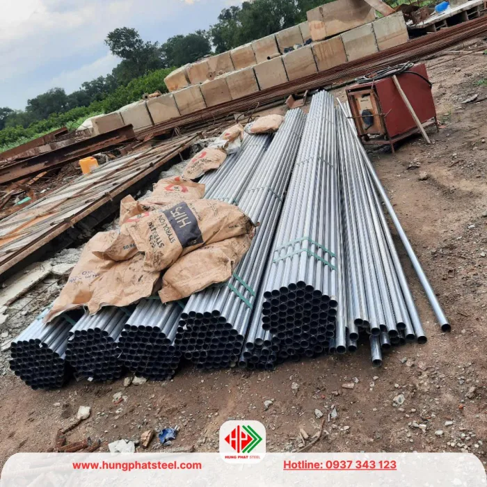 Ống thép mạ kẽm phi 42 tại công trình