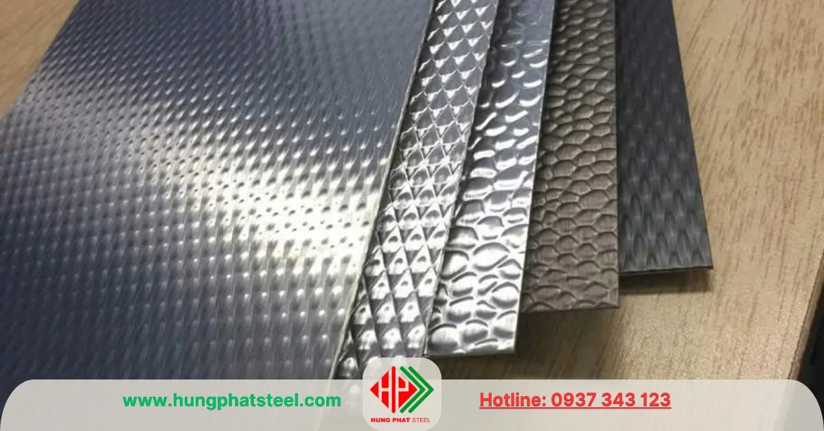 Tấm gân inox trang trí