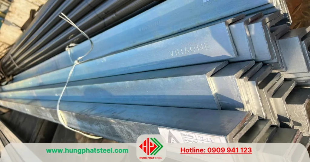 Thép hình V của Vinaone mạ kẽm nhúng nóng