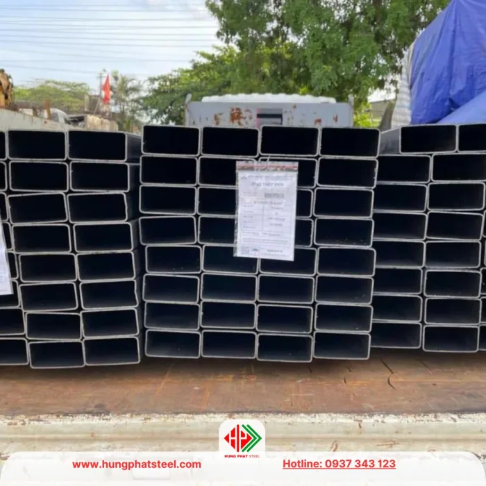 Thép hộp đen chữ nhật Hòa Phát