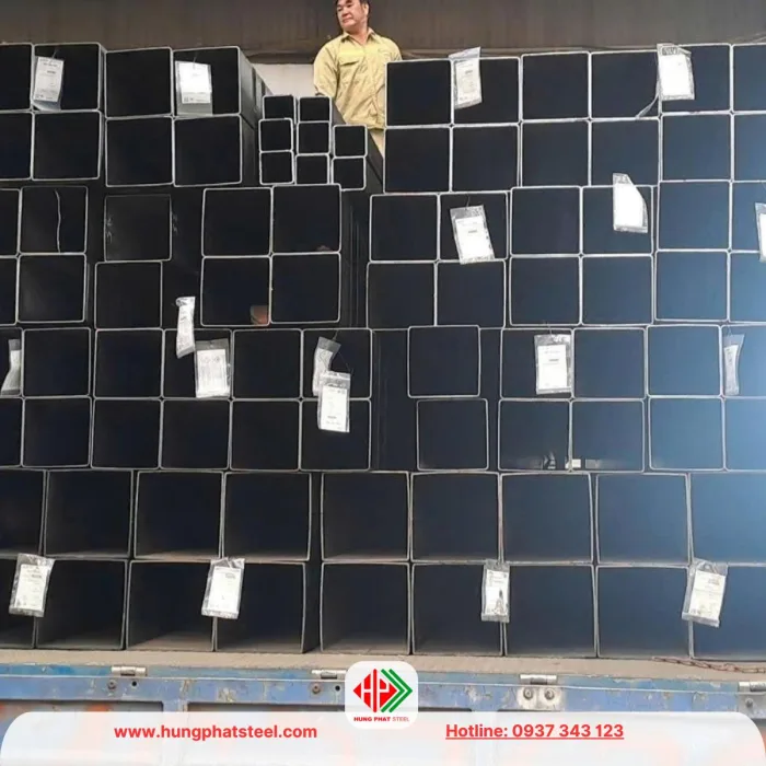 Thép hộp vuông đen Hòa Phát