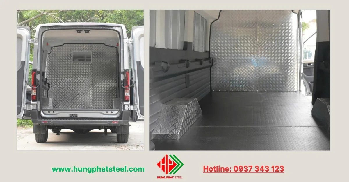 Tấm inox lót sàn xe chống trượt 