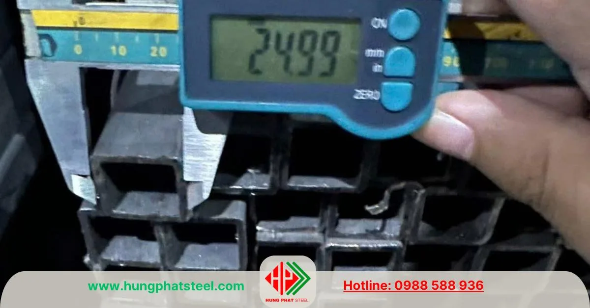 Thép hộp vuông đen 25x25