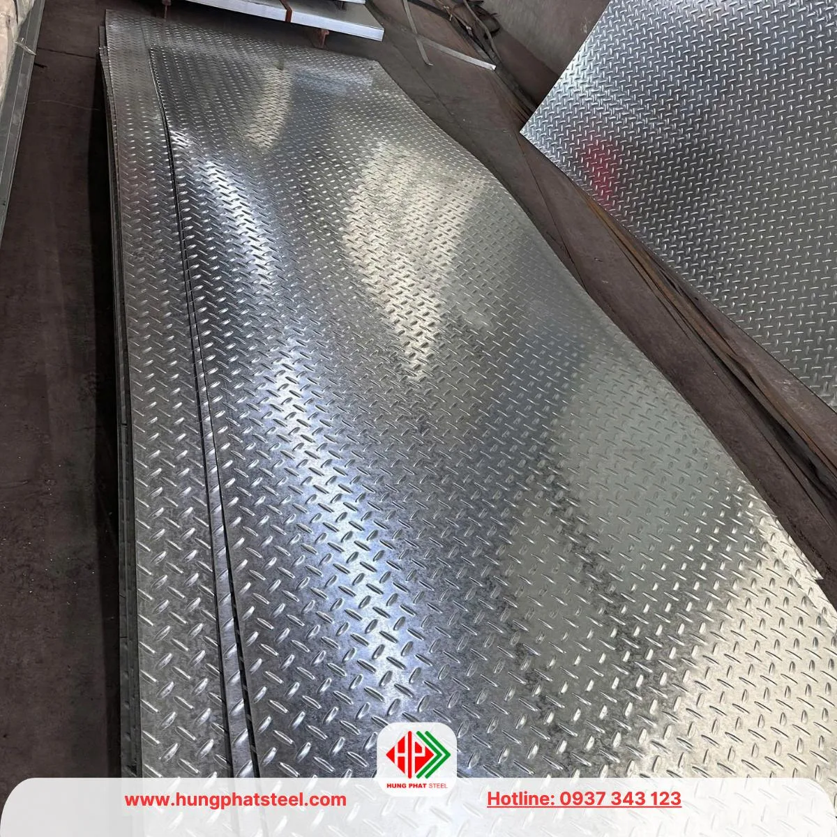 Thép tấm gân mạ kẽm