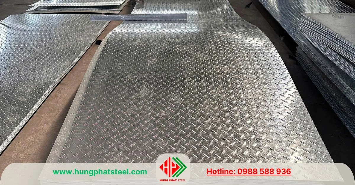 Thép tấm gân mạ kẽm