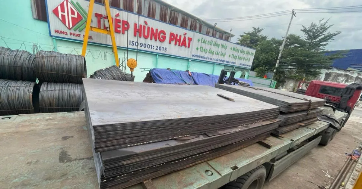 Thép tấm phân phối bởi Thép Hùng Phát