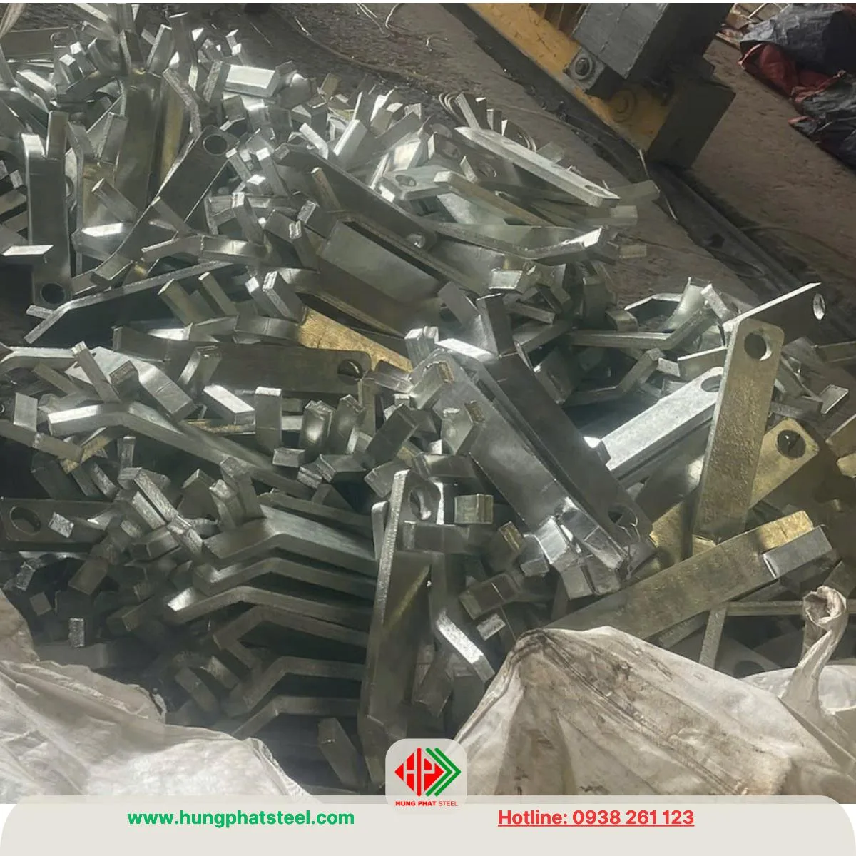 Chốt đuôi cá mạ kẽm nhúng nóng