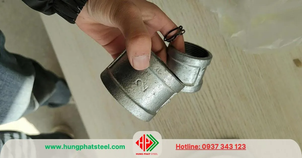 Măng sông ren mạ kẽm (socket