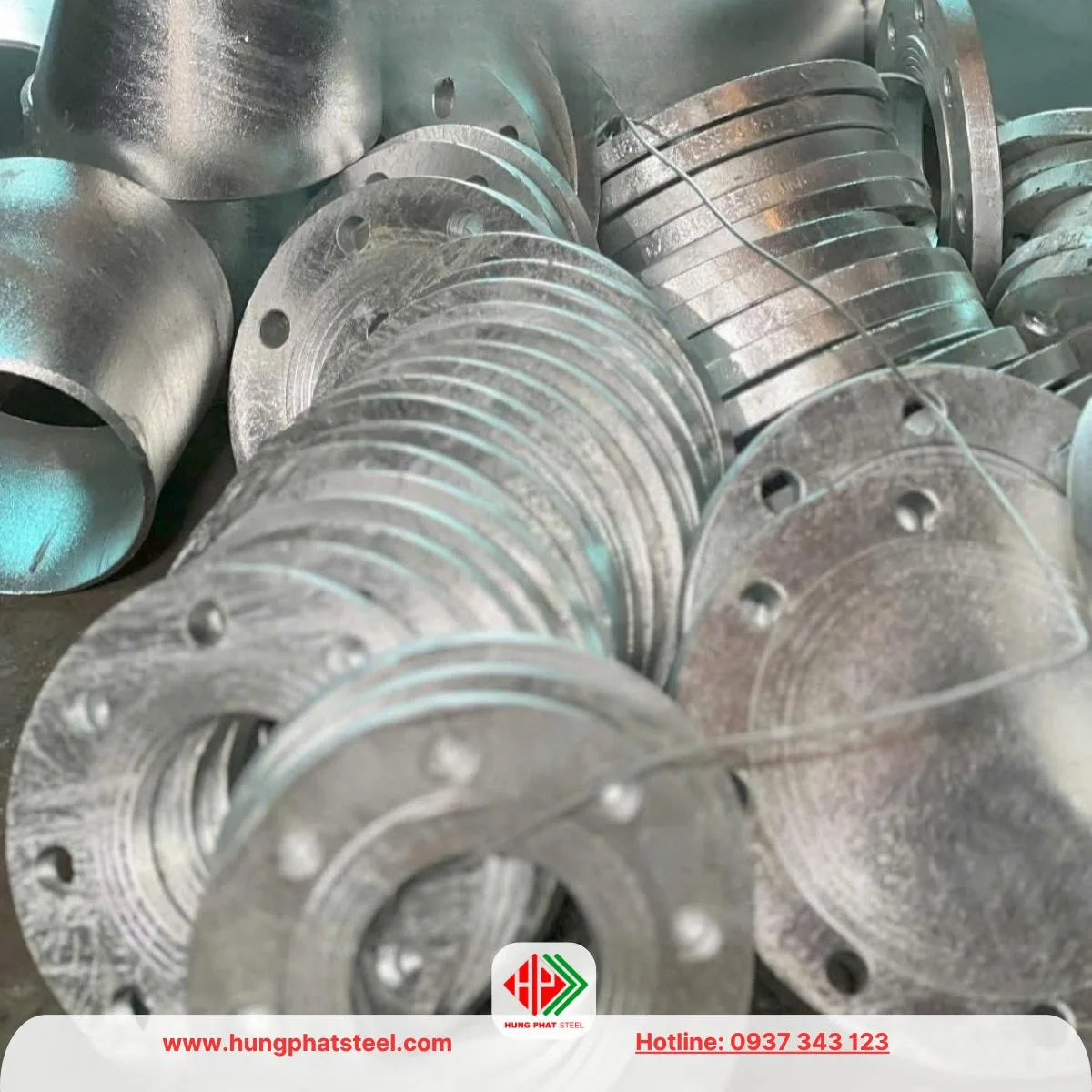 mặt bích thép mạ kẽm nhúng nóng