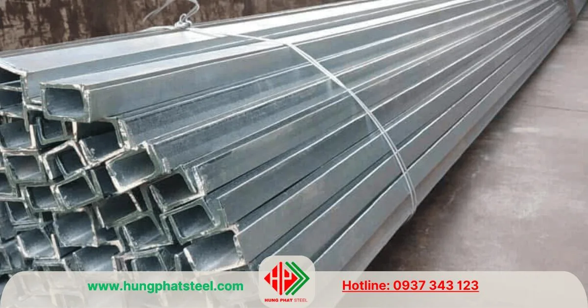 Thép hình U Trung Quốc mạ kẽm nhúng nóng