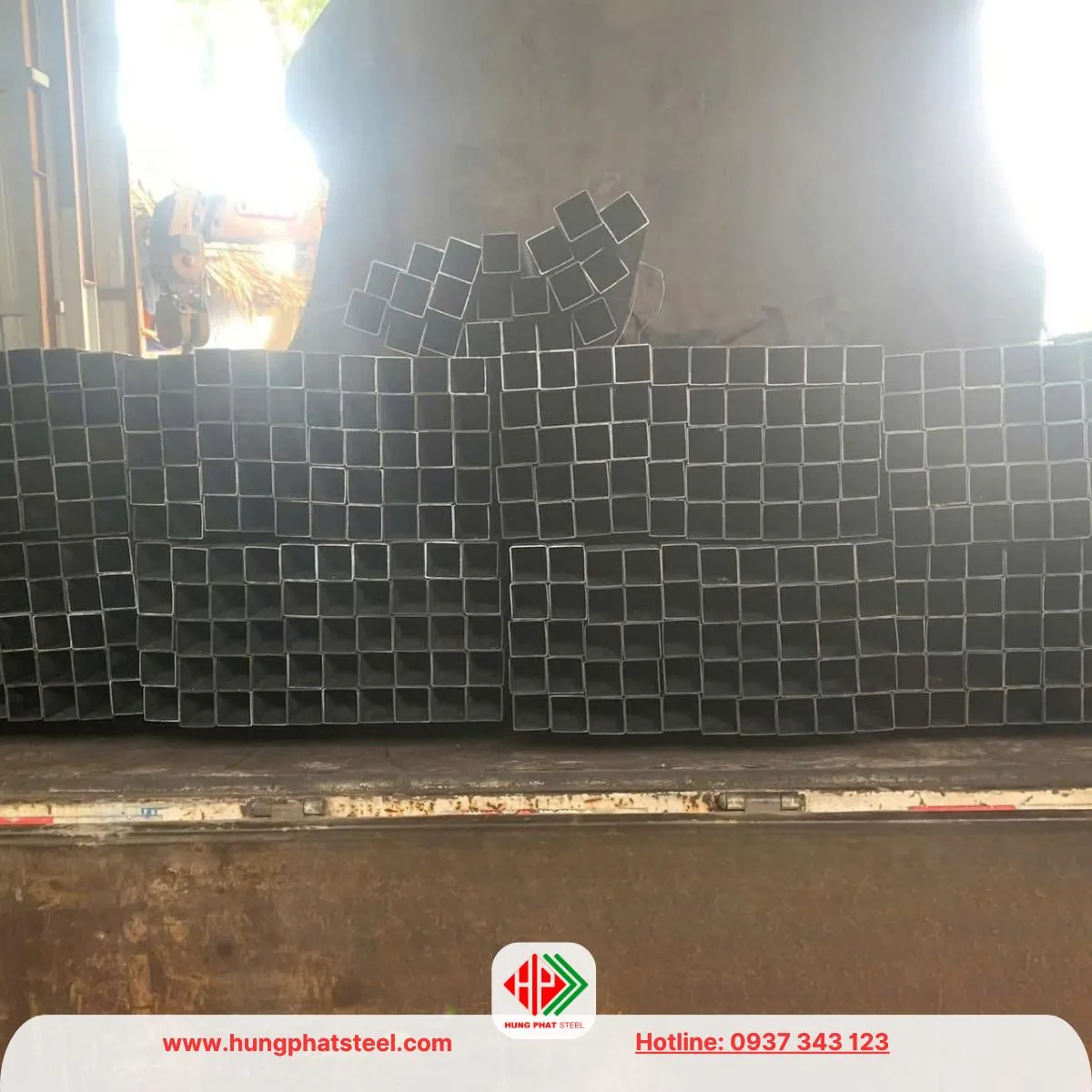 Thép hộp 50x50 đen Hòa Phát