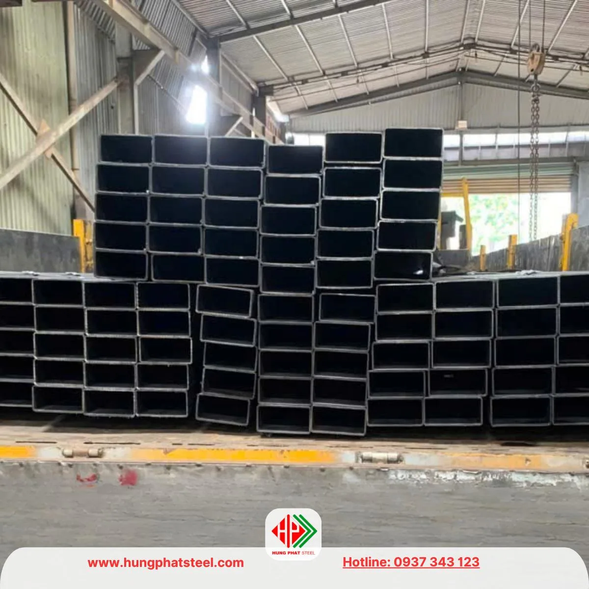 Thép hộp 75x150 Hòa Phát