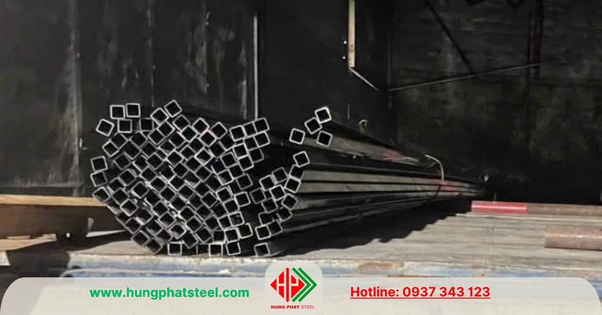Thép hộp vuông đen 20x20 Hòa Phát.
