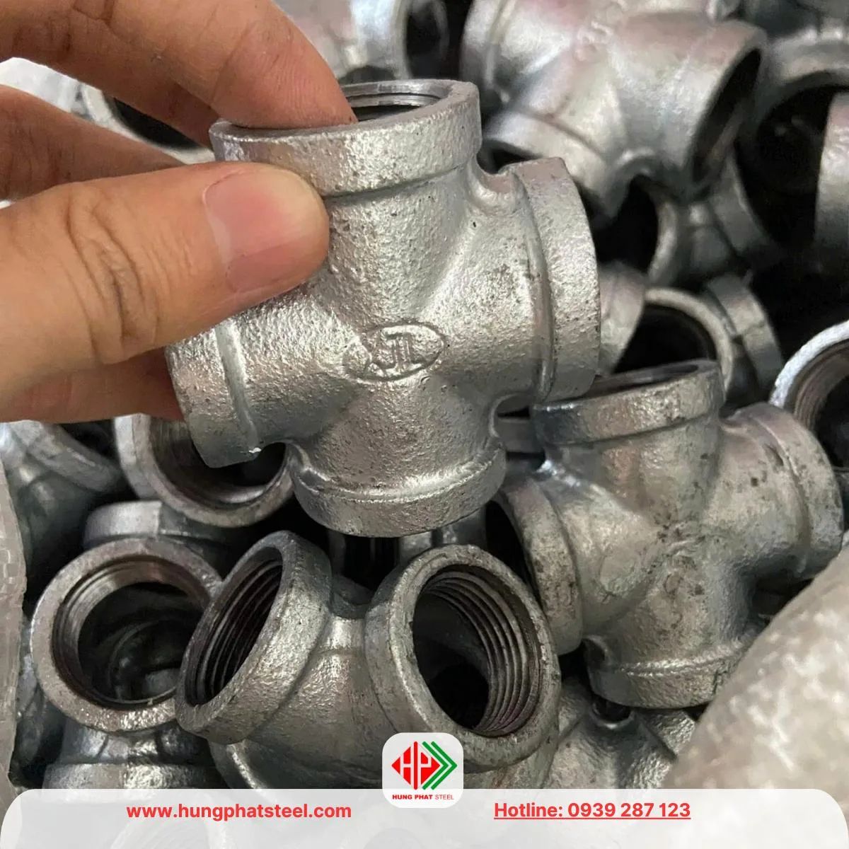 Chữ thập ren mạ kẽm (cross)