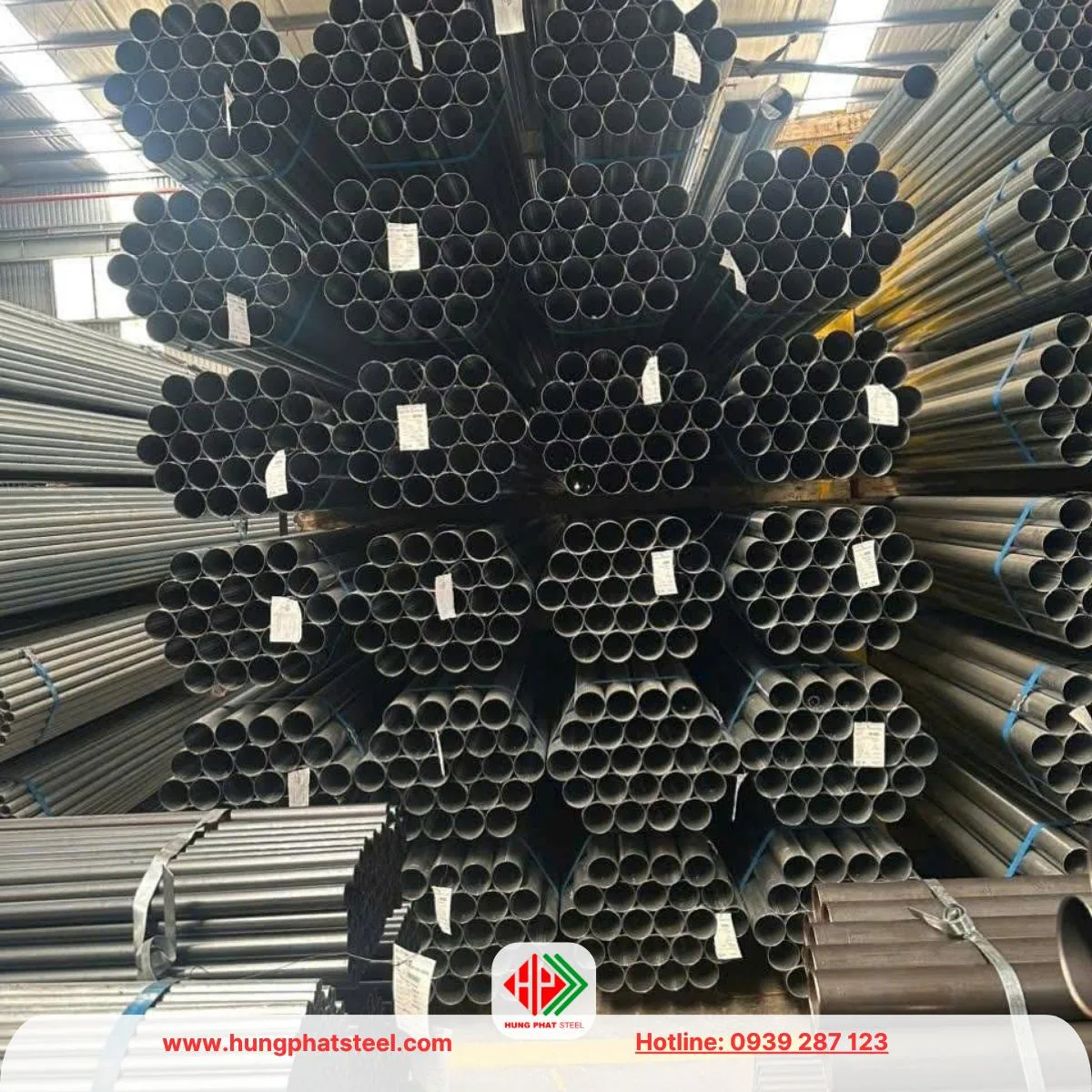 Ống thép Hòa Phát phi 76 (75.6mm)
