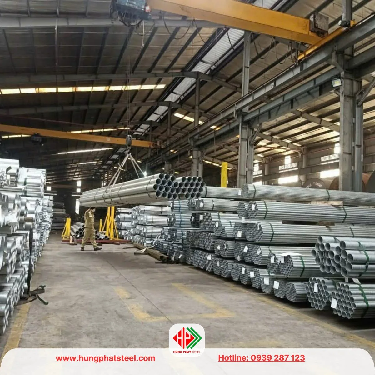 Ống thép Hòa Phát phi 76 (75.6mm)