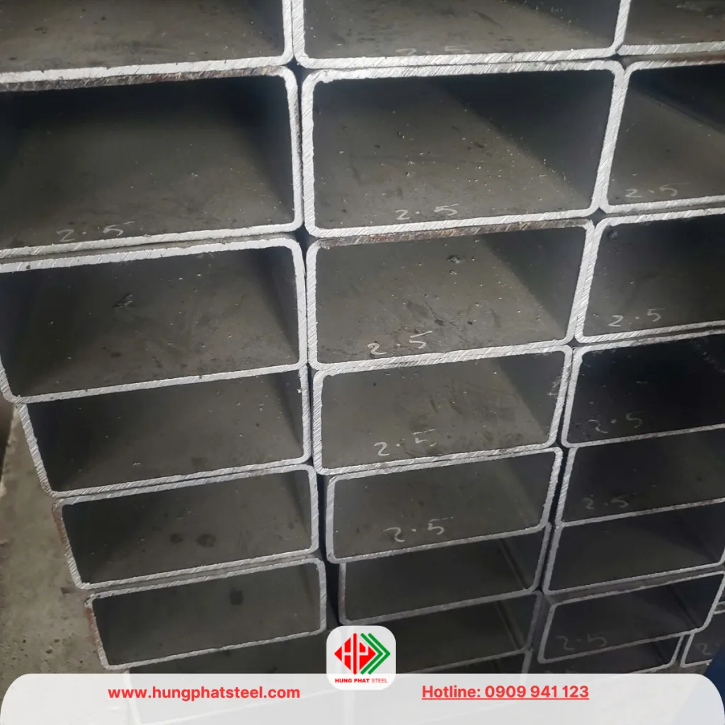 Thép hộp đen 60x120x2.5mm