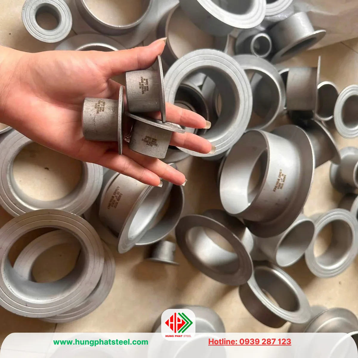 Hình ảnh Stub End (sử dụng cho mặt bích lỏng Lap Joint)