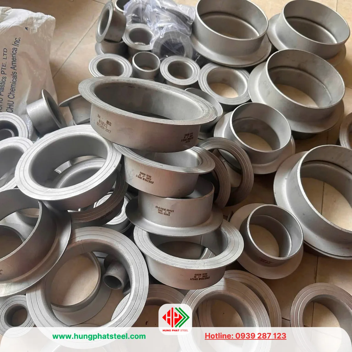 Hình ảnh Stub End (sử dụng cho mặt bích lỏng Lap Joint)