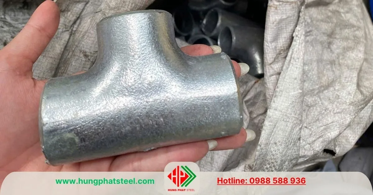 Tê hàn DN40 thép mạ kẽm