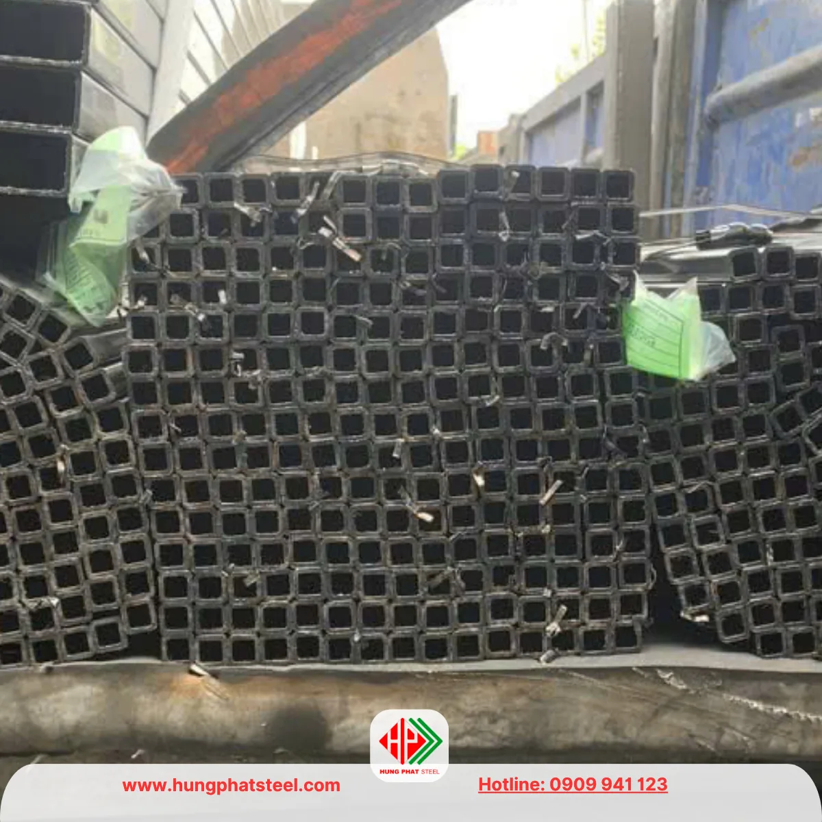 Thép hộp Hòa Phát 12x12