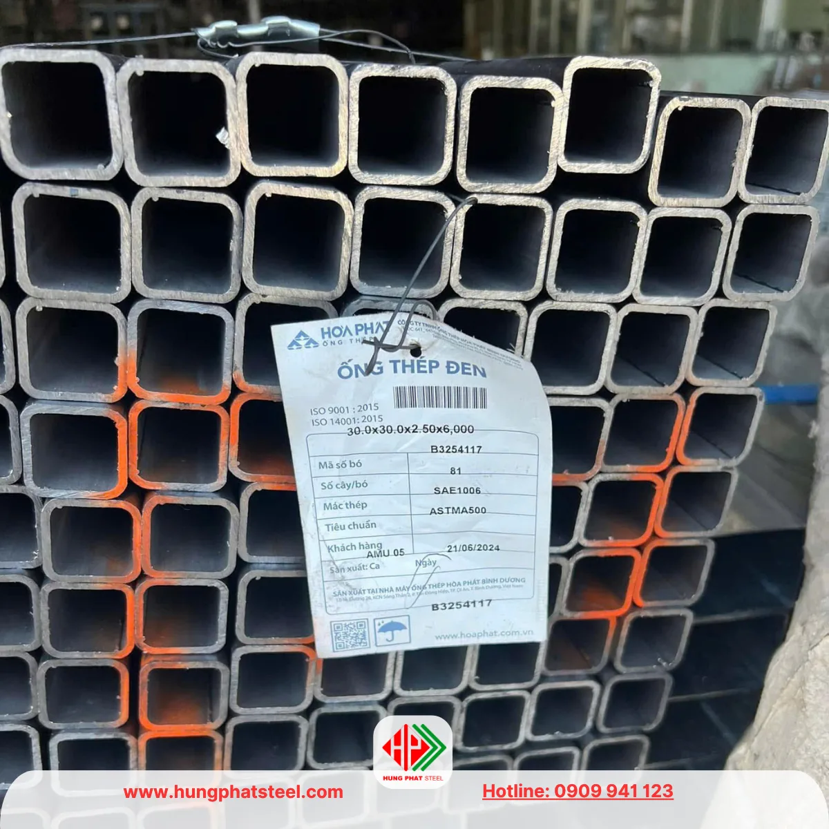 Thép hộp Hòa Phát 30x30
