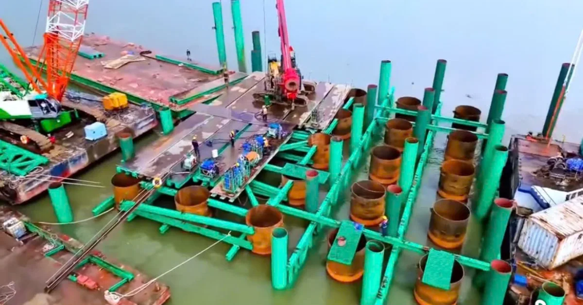 Hệ khung định vị và ống vách