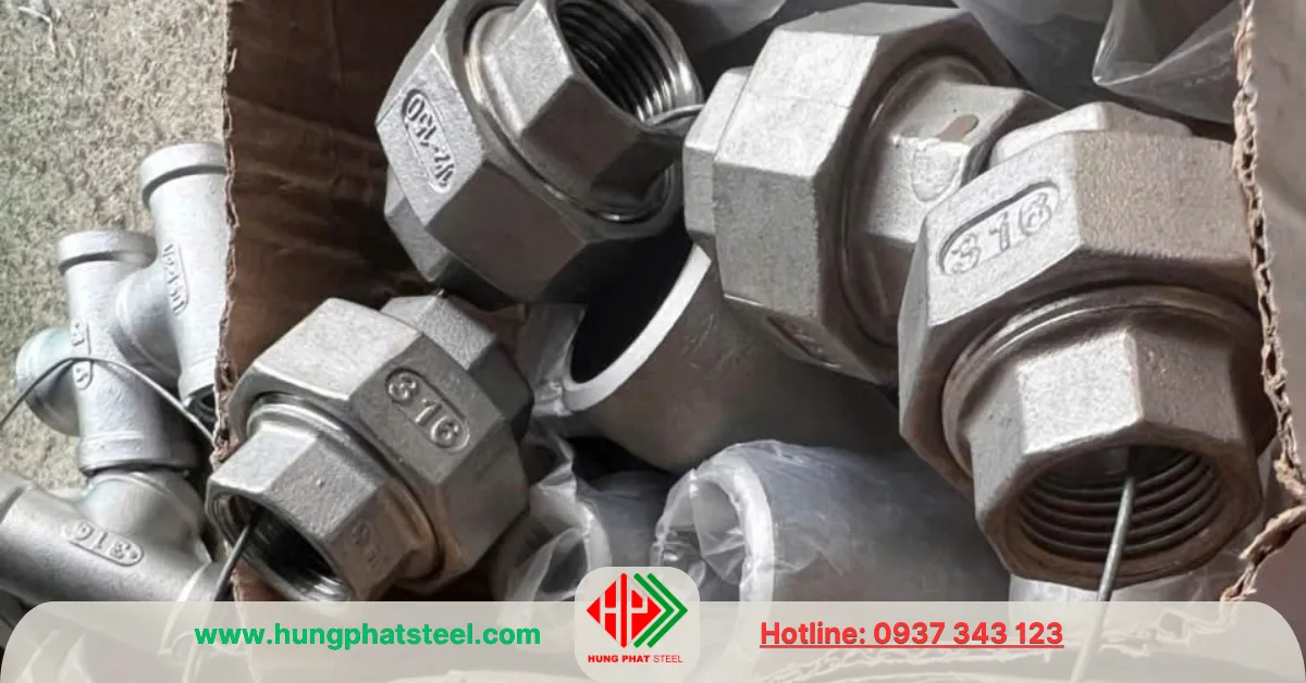 Rắc Co INOX DN15 (D21)