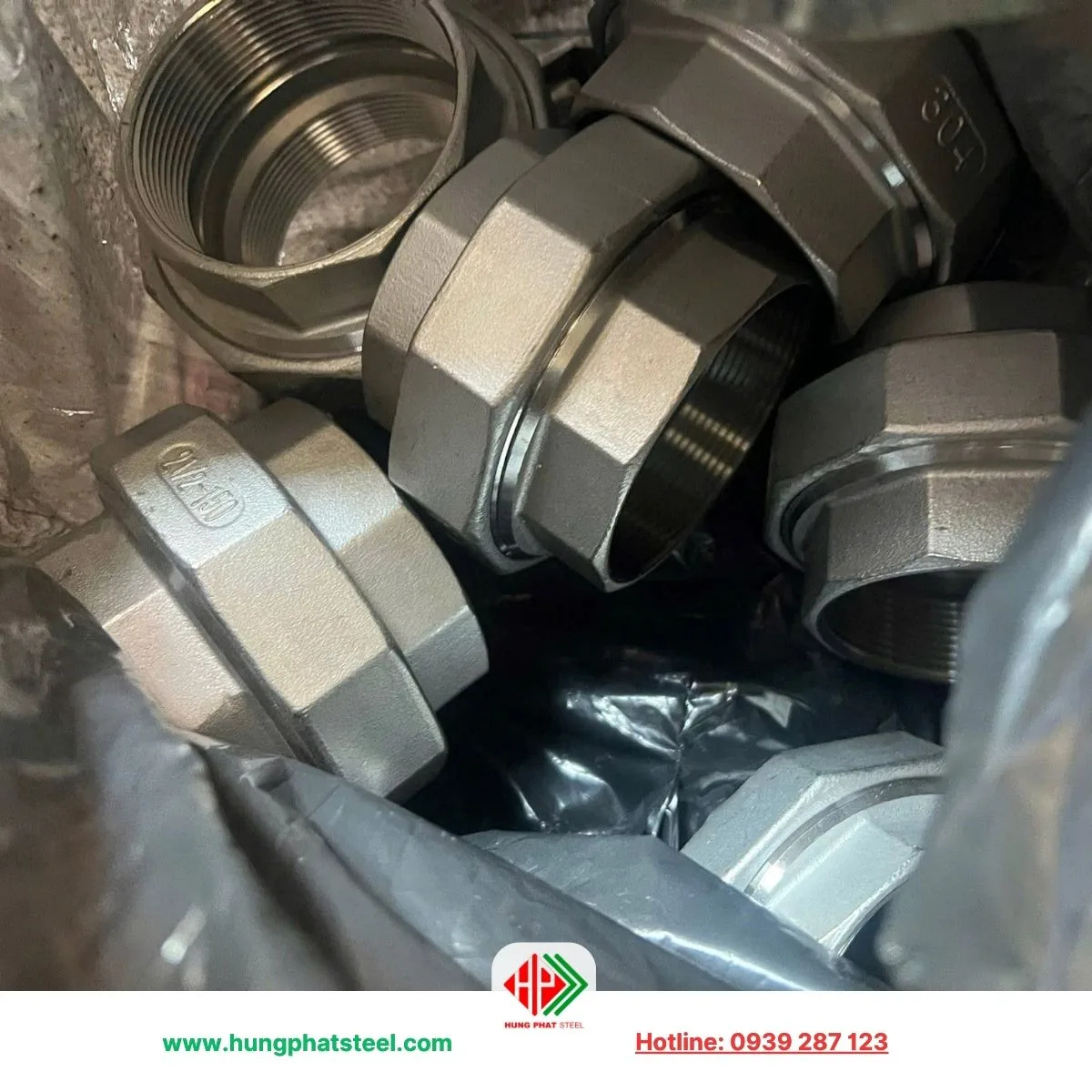 Rắc Co INOX DN65