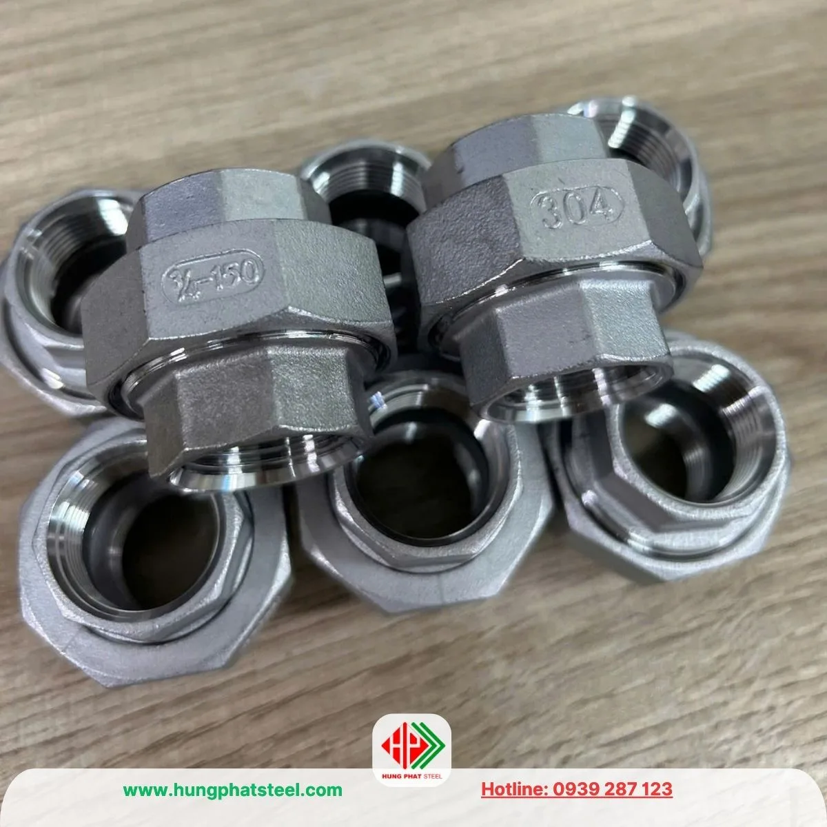 Rắc co INOX DN20 (D27)