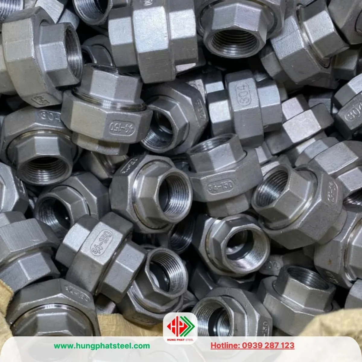 Rắc co INOX DN20 (D27)