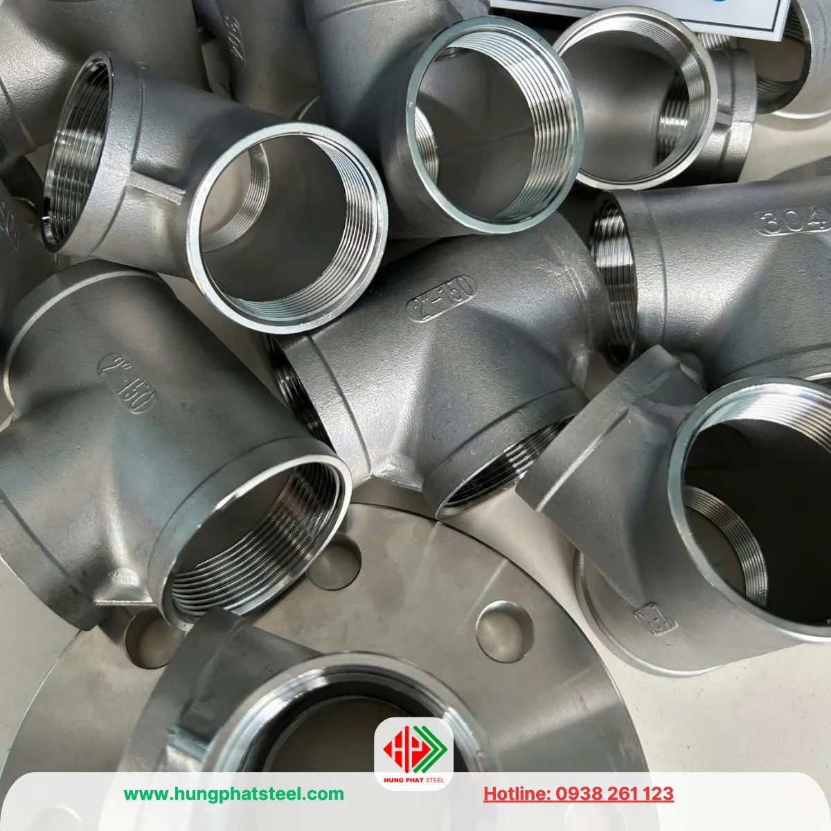 Tê đều INOX ren DN50