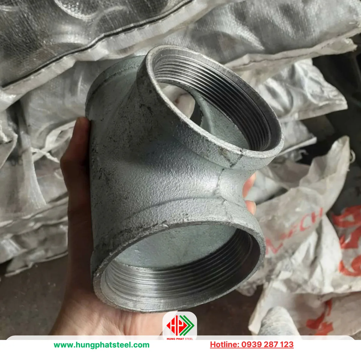 Tê ren mạ kẽm DN80 (D90)