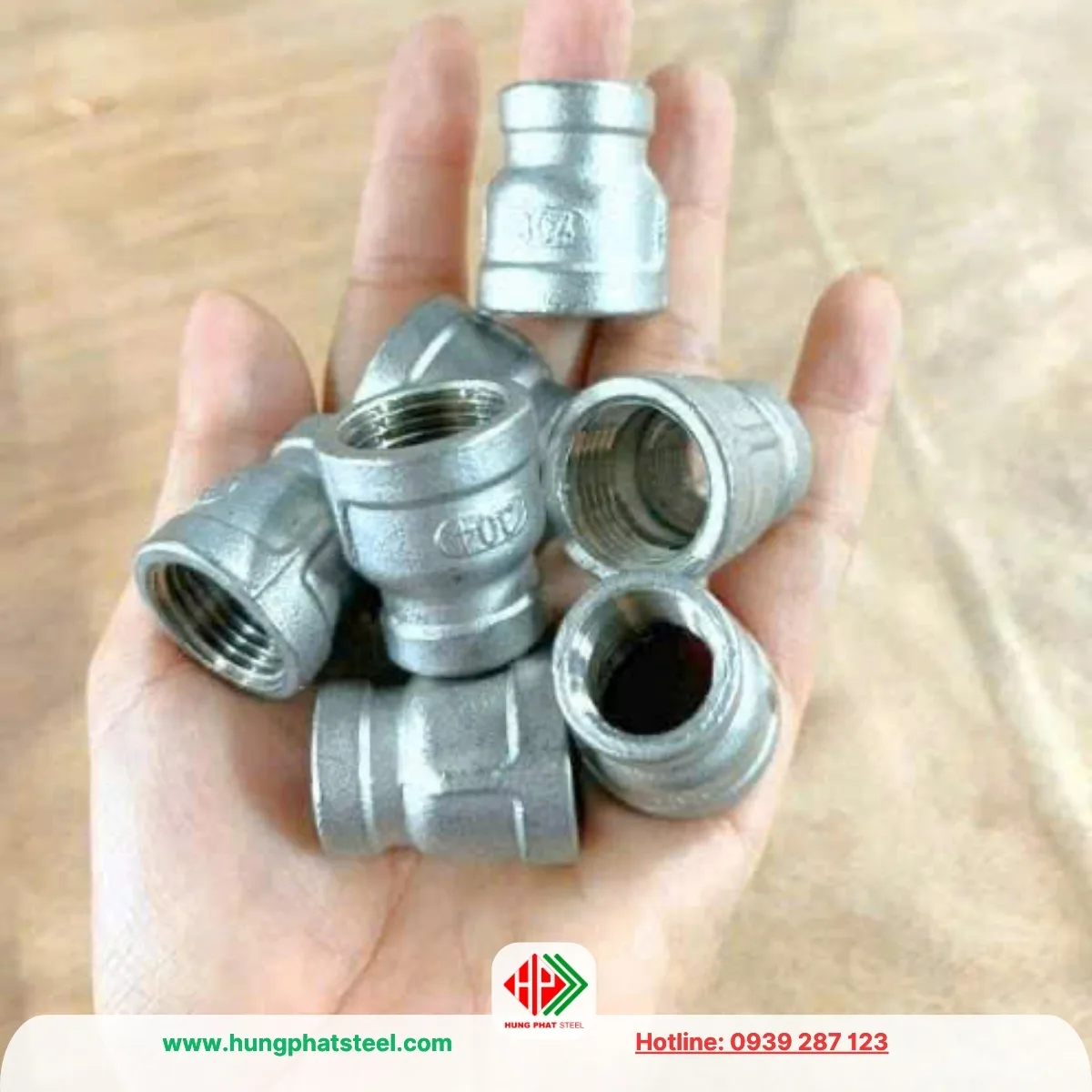 Bầu Giảm Ren INOX DN15-DN8
